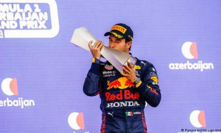 Checho Pérez gana otro podio en el GP de Azerbaiyán