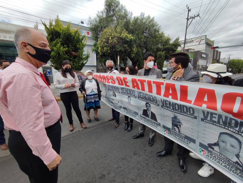 Habitantes de Atitalaquia exigen cierre de basurero aperturado en enero