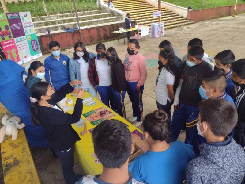 Realizan en Zacualtipán feria de la salud para adolescentes