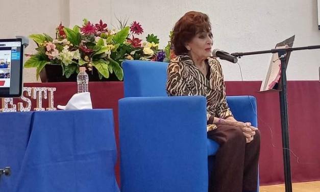 Irma Dorantes ofrece lectura en Tizayuca