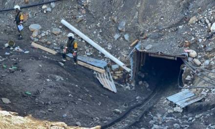 Al menos 9 mineros atrapados tras derrumbe de mina en Coahuila