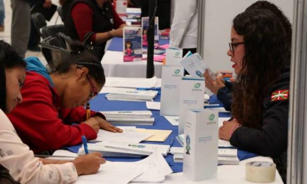 Realizan Feria del Empleo en Pachuca