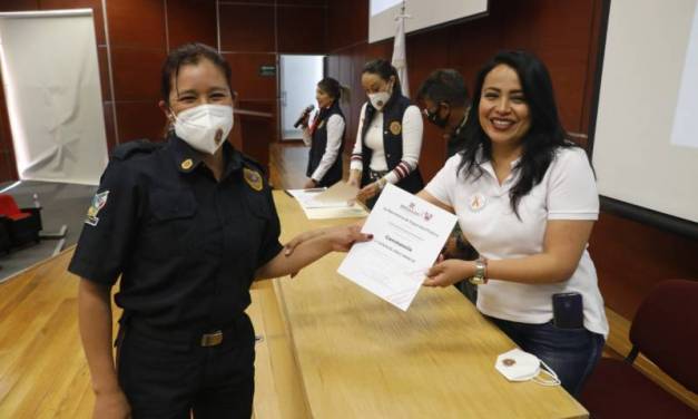 Ofrecen capacitación a personal femenino de la PIBEH