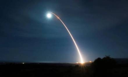 EU realiza prueba de misil balístico intercontinental
