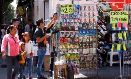 Buscan regular el comercio informal en Pachuca