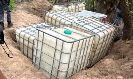 Desmantelan ‘nidos’ de almacenamiento de huachicol y aseguran 6 mil litros