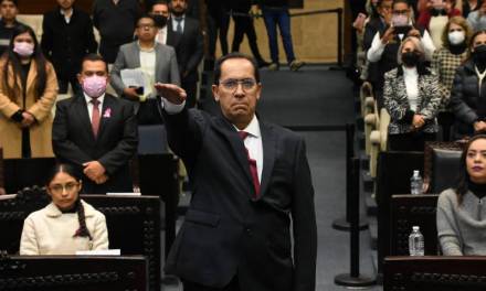 Toma protesta Salvador Franco como magistrado del Tribunal de Justicia Administrativa