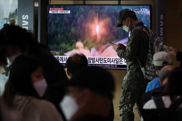 Corea del Norte envía misil balístico a mar de Japón