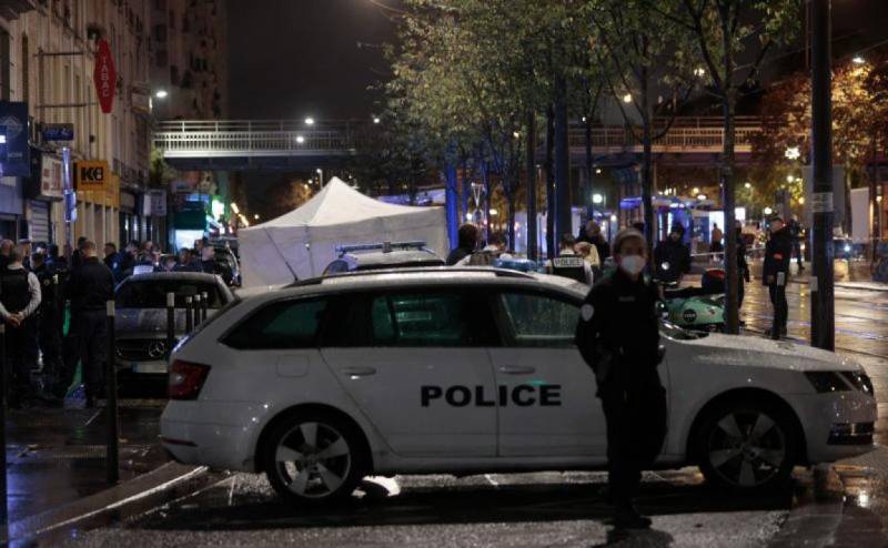 Encuentran cadáver de una niña de 12 años en una maleta en Paris