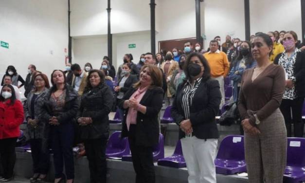 Capacitan a personal de centros asistenciales infantiles