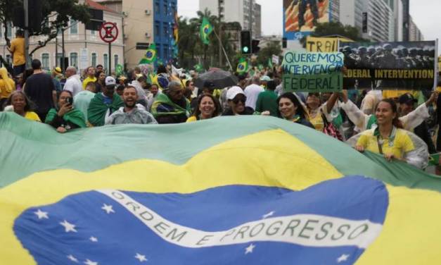 Piden en Brasil mantener en el poder a Bolsonaro