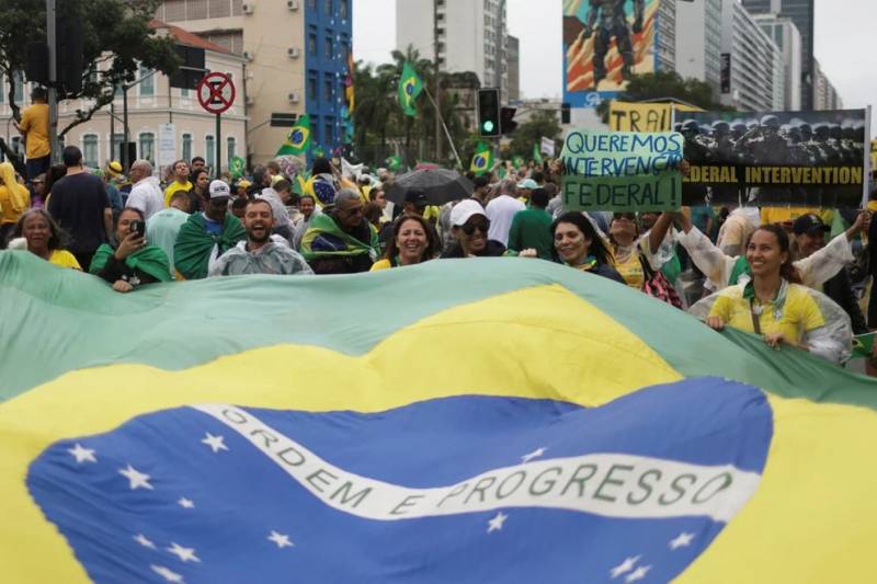 Piden en Brasil mantener en el poder a Bolsonaro