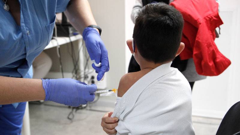 Última jornada de vacunación para menores rezagados en 74 municipios