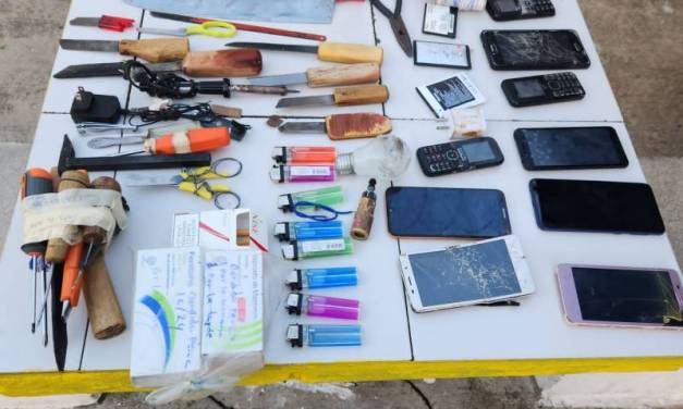 Inspeccionan tres Ceresos y aseguran celulares, armas y droga