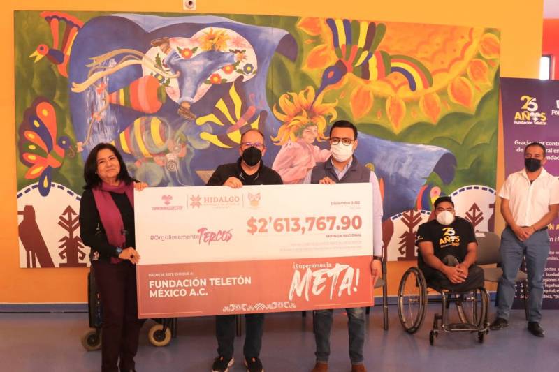 Edda Vite entregó más de 2 millones a la Fundación Teletón