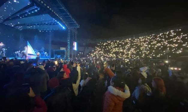 Con máximo aforo, concierto con causa del DIFH