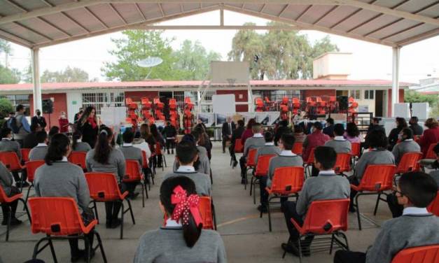 Regresan 615 mil alumnos a clases en Educación Básica