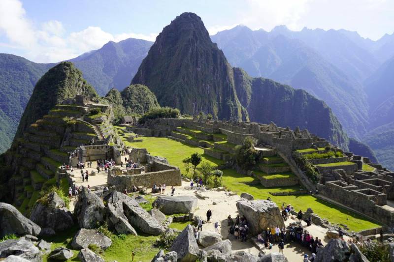 Perú cierra el acceso a Machu Picchu por protestas