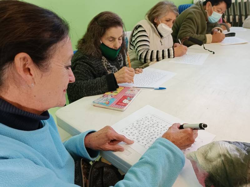 Imparten talleres de memoria en centros gerontológicos