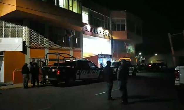 Policía Estatal desaloja las oficinas del SUTSPEEH