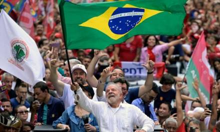 Por tercera ocasión, Lula da Silva asume presidencia de Brasil