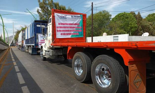 Toman oficinas de la SICT Hidalgo