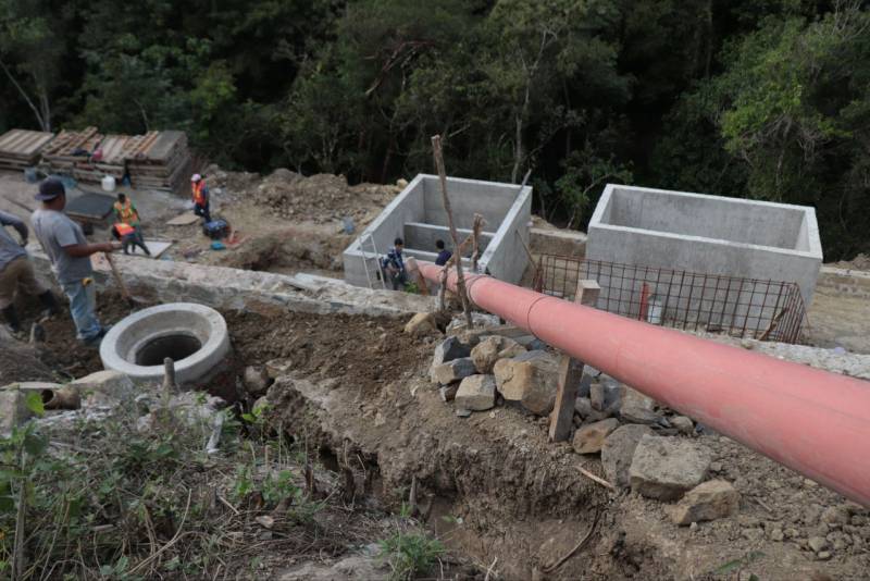 Construyen planta de tratamiento de aguas residuales en Mangocuatitla