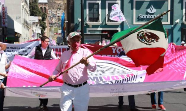 En Pachuca marchan en contra del Plan B