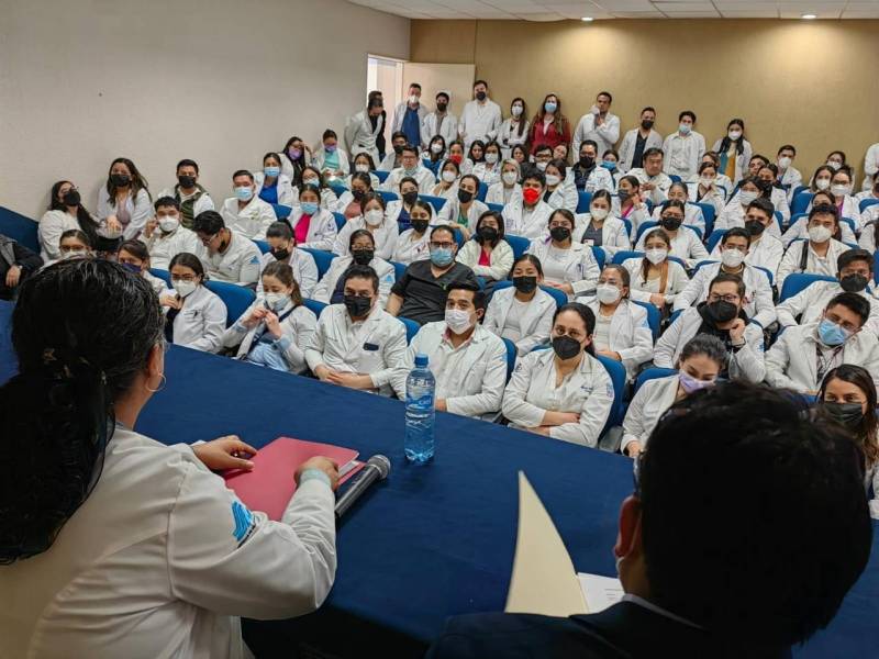 Recibirá Hidalgo a 221 especialistas en 16 hospitales