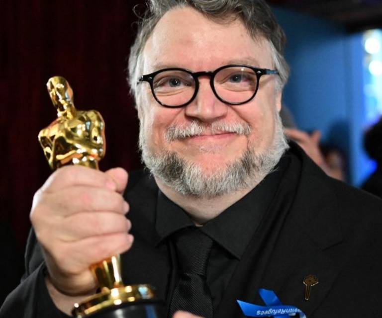 Guillermo del Toro gana el Oscar por Pinocho