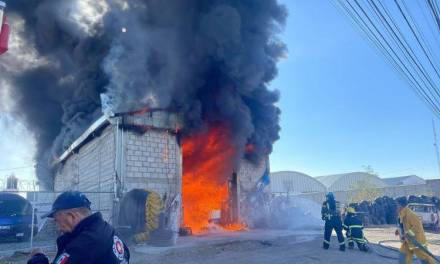 Sólo pérdidas materiales dejó incendio en La Calera