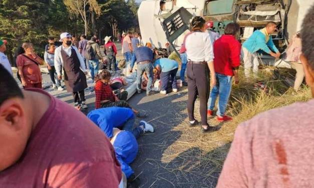 Mueren 3 personas en accidente sobre la México-Toluca