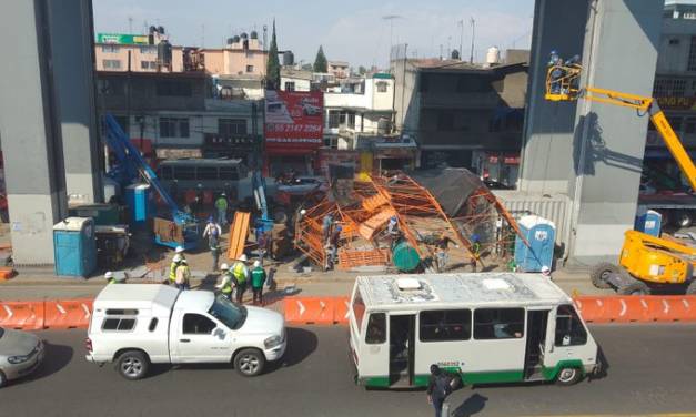 Colapsa estructura metálica en el Metro de CDMX