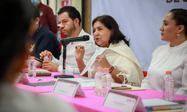 Edda Vite en gira de trabajo por la Huasteca