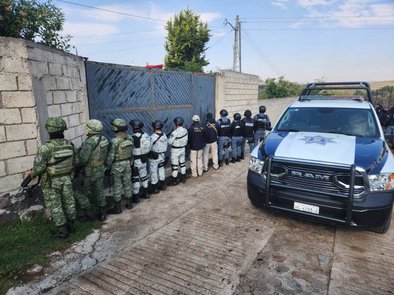 Catean propiedad en Xochitlán y detienen a 3 presuntos narcomenudistas