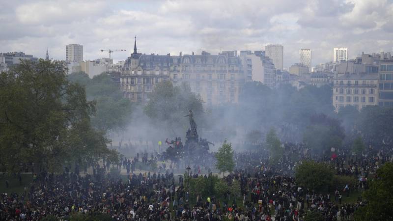 Protestan miles en Francia; reportan enfrentamientos