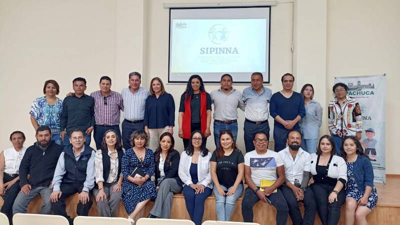 Imparten en Pachuca a comunicadores curso «Periodismo de Infancias»