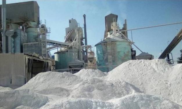 Pobladores se inconforman por contaminación de calera