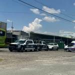 Fallece mecánico al ser aplastado por un autobús