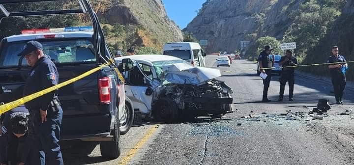 Accidente en Corredor de la Montaña deja 2 fallecidos