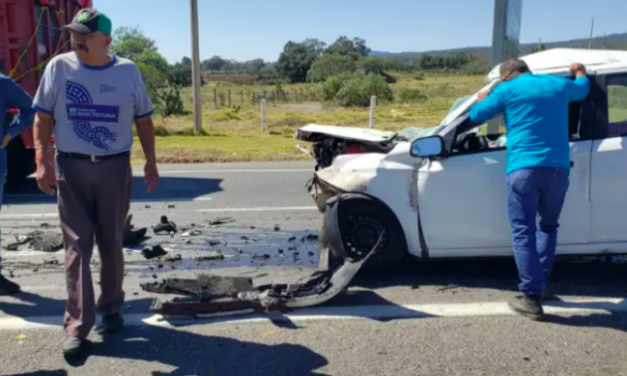 Trágico accidente deja dos fallecidos en la México-Tuxpan