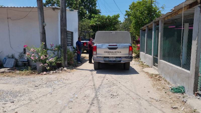 Familia muere al interior de su auto en Tabasco