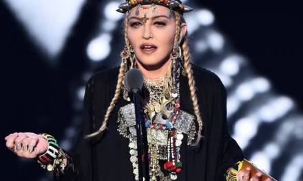 Madonna fue intubada y se encuentra hospitalizada