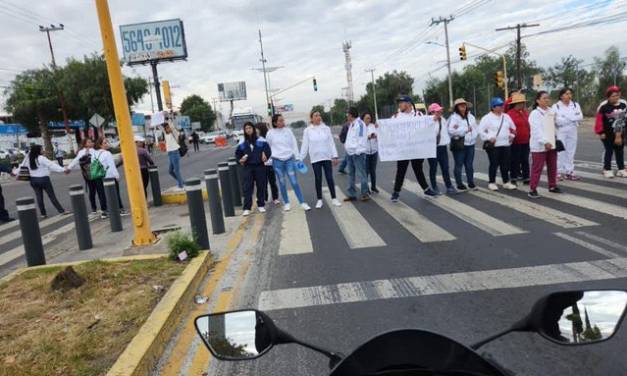 Caos vial en la México-Pachuca por bloqueo de maestros