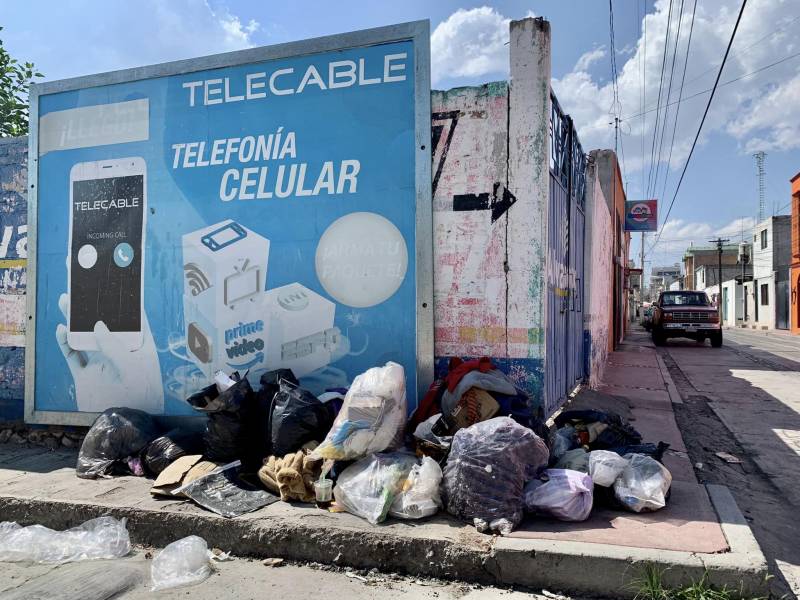 Calles de Actopan se llenan de basura por cierre de relleno sanitario