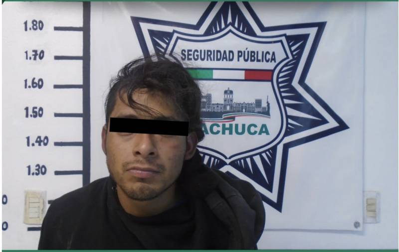 Policía de Pachuca detiene a 2 hombres por robo