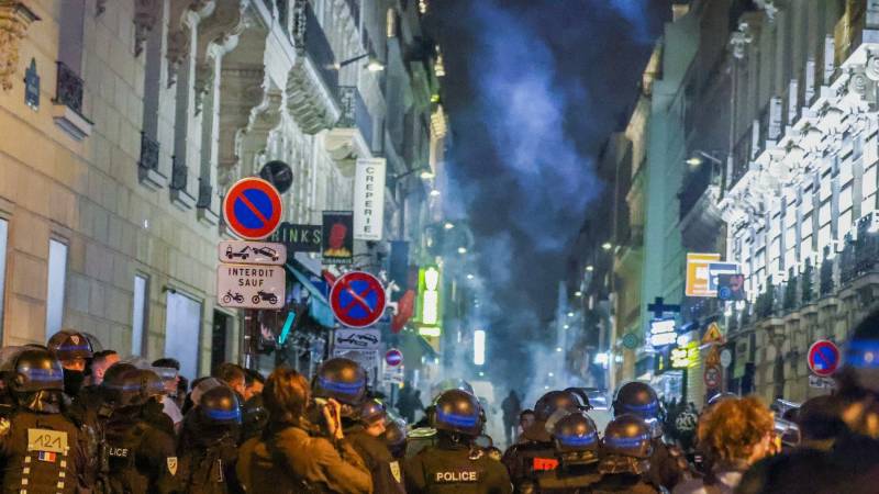 Reportan 3 mil detenidos en Francia por disturbios