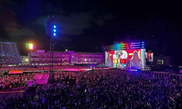 Vibran fans de Taylor Swift durante su primer concierto en México