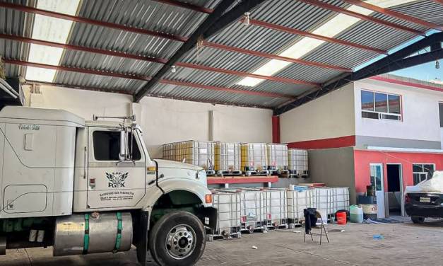 Desmantelan bodega de huachicol en Mineral de la Reforma