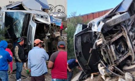 Tren embiste autobús en Querétaro; deja 7 muertos y 11 heridos